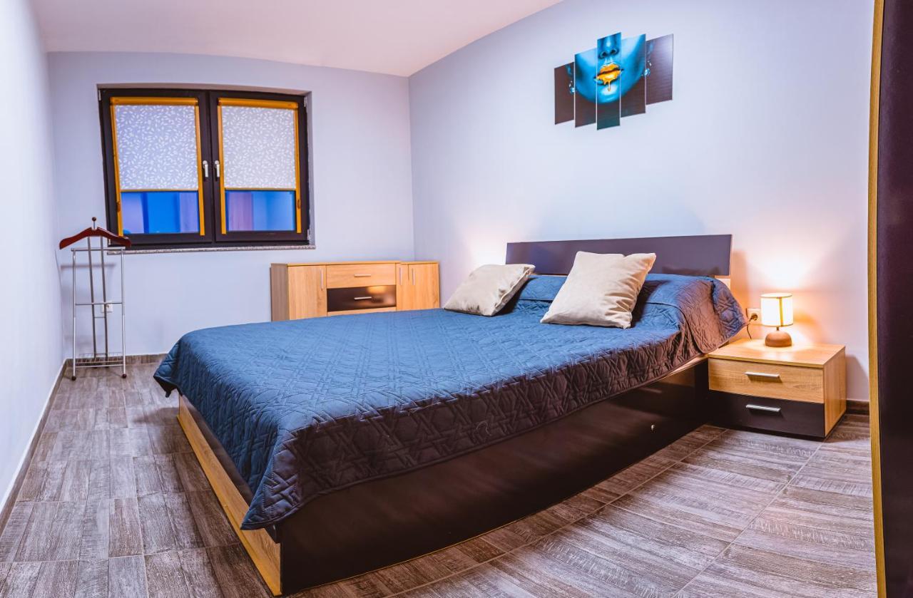 Boutique 1-Bedroom Flat In The Heart Of The City Plovdiv Exterior photo